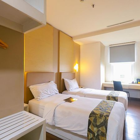 Terraz Tree Hotel Джакарта Екстериор снимка